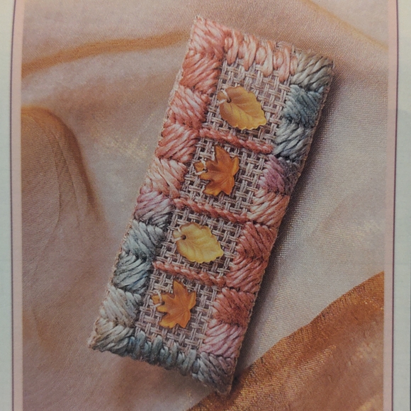 Just CrossStitch Magazine October 1998 - Picture 13 of 15